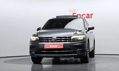 Volkswagen Tiguan 2018, 81565 км, за 15130.49 USD