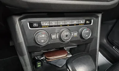 Volkswagen Tiguan 2018, 81565 км, за 15032.17 USD - фото 16