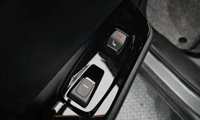 KG_Mobility_Ssangyong Torres 2023, 44626 км, за 12800.32 USD - фото 28