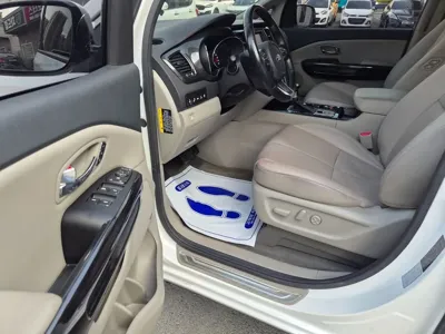 Kia Canival 2019, 98160 км, за 11004.75 USD - фото 10
