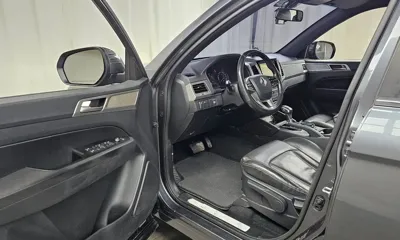 KG_Mobility_Ssangyong Rexton 2019, 86984 км, за 10571.52 USD - фото 10