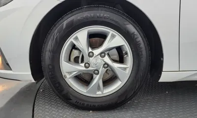 Hyundai Avante 2022, 136923 км, за 7877.12 USD