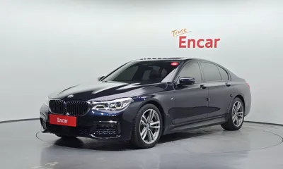 BMW 7-Series · 2018 год