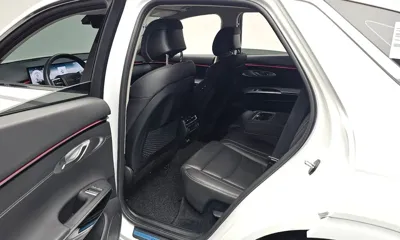 Genesis GV70 2025, 28038 км, за 32755.68 USD - фото 26
