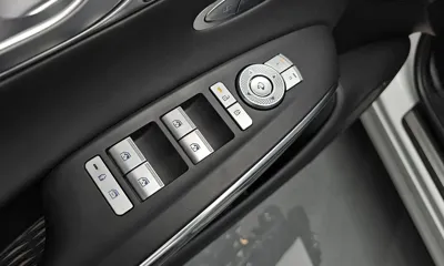 Genesis GV70 2025, 28038 км, за 32755.68 USD - фото 37