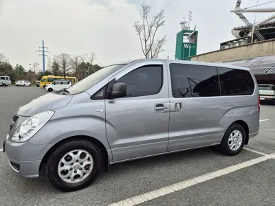 Hyundai Starex 2014, 205167 км, за 3807.27 USD