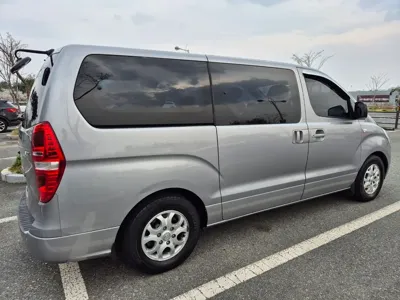 Hyundai Starex 2014, 205167 км, за 3807.27 USD