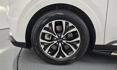 Kia Canival 2021, 81874 км, за 15606.31 USD