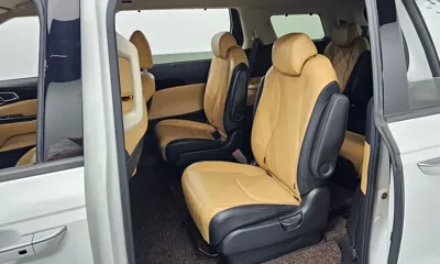Kia Canival 2021, 81874 км, за 15524.51 USD - фото 12