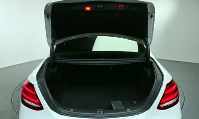 Mercedes-Benz E-Class 2018, 90672 км, за 16887.4 USD - фото 20