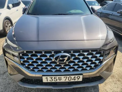 Hyundai Santafe 2023, 48219 км, за 13719.31 USD