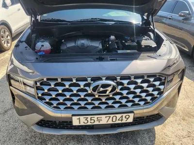 Hyundai Santafe 2023, 48219 км, за 13719.31 USD