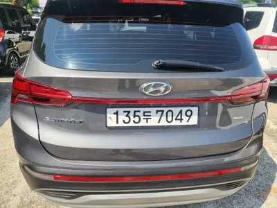 Hyundai Santafe 2023, 48219 км, за 13719.31 USD