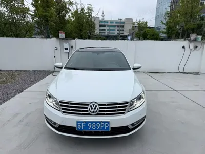 Volkswagen CC 2014, 90000 км, за 5692.99 USD