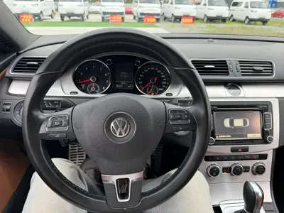 Volkswagen CC 2014, 90000 км, за 5692.99 USD