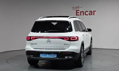 Mercedes-Benz EQB 2024, 33980 км, за 27692.9 USD