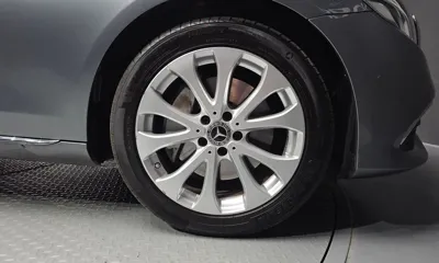 Mercedes-Benz E-Class 2019, 109449 км, за 14637.02 USD