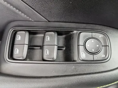 Roewe i5