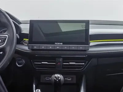 Roewe i5