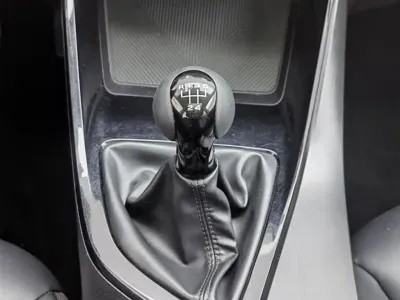 Roewe i5