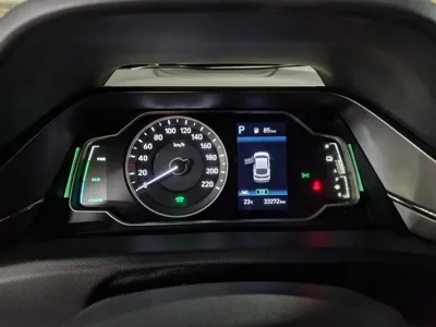 Hyundai Ioniq 2020, 33272 км, за 9904.19 USD - фото 8