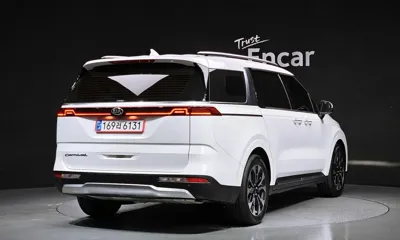 Kia Canival 2021, 139845 км, за 15725.14 USD