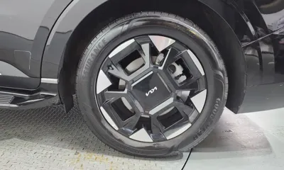 Kia Canival 2025, 26432 км, за 23337.44 USD - фото 21