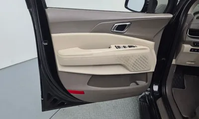 Kia Canival 2025, 26432 км, за 23337.44 USD - фото 25