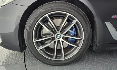 BMW 5-Series 2021, 44618 км, за 22993.06 USD