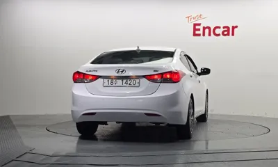 Hyundai Avante 2014, 109985 км, за 2973.24 USD
