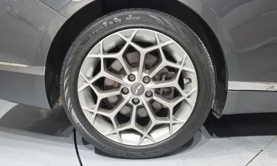 Genesis G80 2021, 118519 км, за 19495.54 USD
