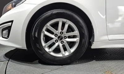 Kia K5 2015, 123038 км, за 4680.49 USD