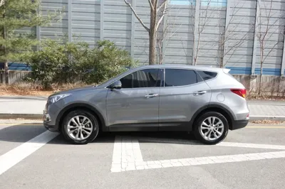 Hyundai Santafe 2016, 73946 км, за 8255.86 USD
