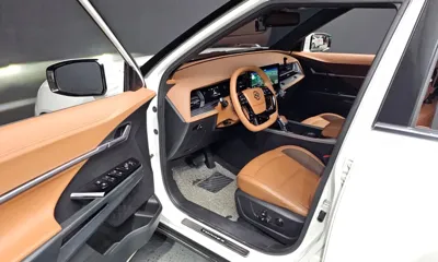 KG_Mobility_Ssangyong Torres 2023, 43520 км, за 15456.46 USD - фото 10
