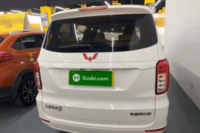 Wuling Hongguang 2021, 31900 км, за 7438 USD