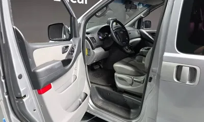 Hyundai Starex 2016, 91163 км, за 6641.92 USD - фото 10