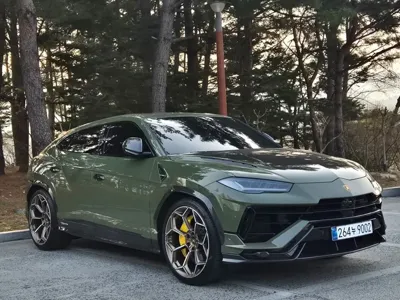 Lamborghini Urus · 2024 год