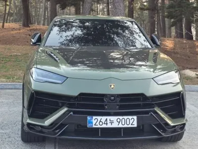 Lamborghini Urus 2024, 10200 км, за 269489.3 USD