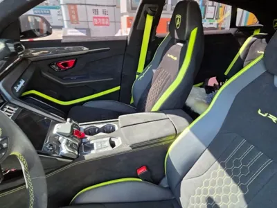 Lamborghini Urus 2024, 10200 км, за 269489.3 USD - фото 9