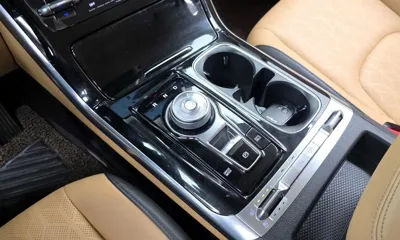 Kia Canival 2023, 29872 км, за 18169.8 USD - фото 9