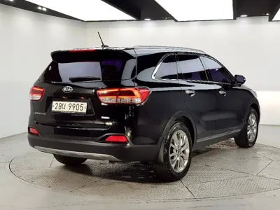 Kia Sorento 2015, 137985 км, за 7483.26 USD