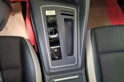Volkswagen Golf 2021, 48400 км, за 13273 USD - фото 21