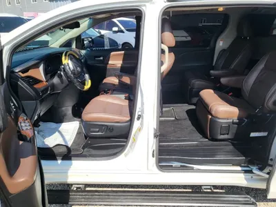 Toyota Sienna