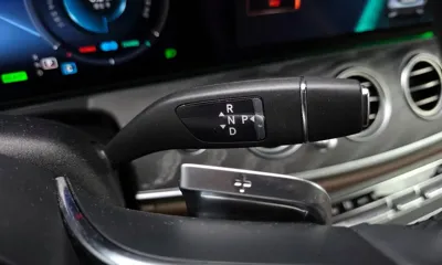 Mercedes-Benz E-Class 2023, 60585 км, за 29005.61 USD - фото 9