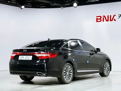 Hyundai Grandeur 2014, 193262 км, за 2560.06 USD