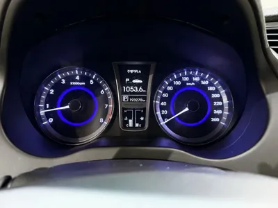 Hyundai Grandeur 2014, 193262 км, за 2560.06 USD