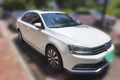 Volkswagen Sagitar 2018, 92000 км, за 9061 USD