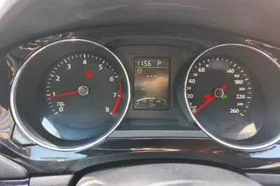 Volkswagen Sagitar 2018, 92000 км, за 9061 USD - фото 11