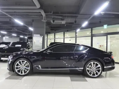 Bentley Continental 2021, 49000 км, за 132139.17 USD