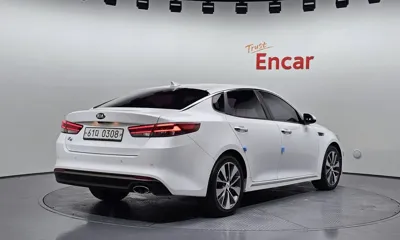 Kia K5 2017, 124398 км, за 5798.05 USD